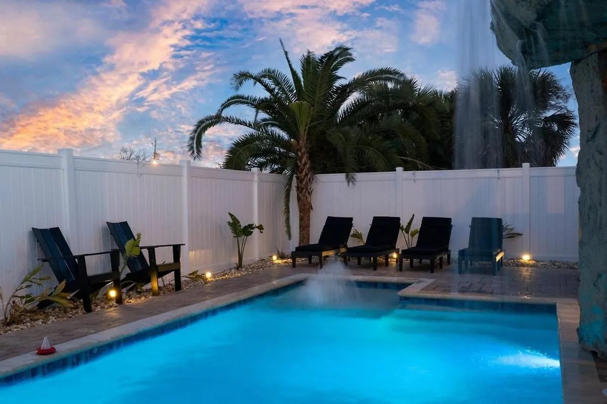 Soak And Sizzle! Pool Waterfall Games Grill Near Beach Panama City Beach Apartment